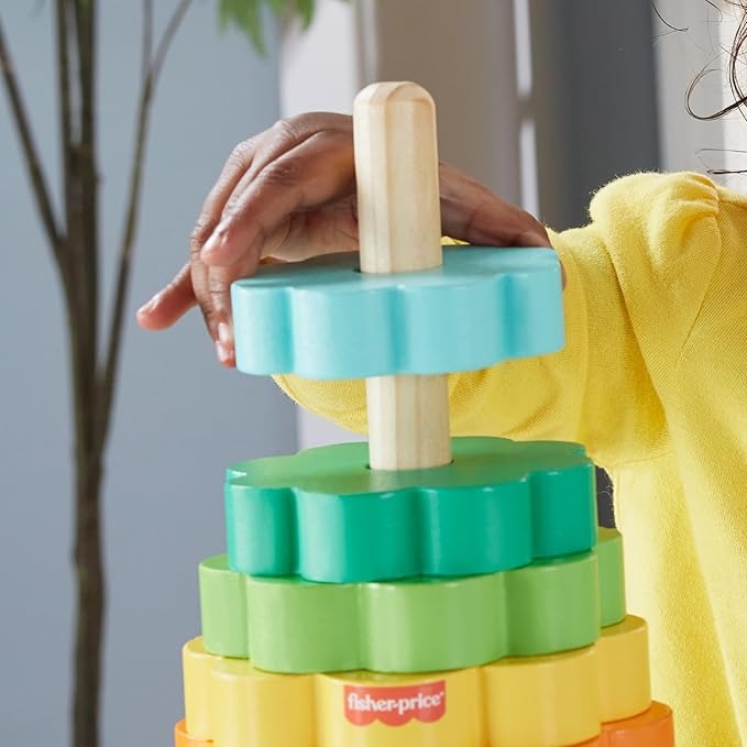 Fisher-Price Pirâmide de aros empilhável, brinquedo para empilhar peças em forma de flor de cores fabricadas em material certificado FSC, conjunto + 18 meses (HXT77)