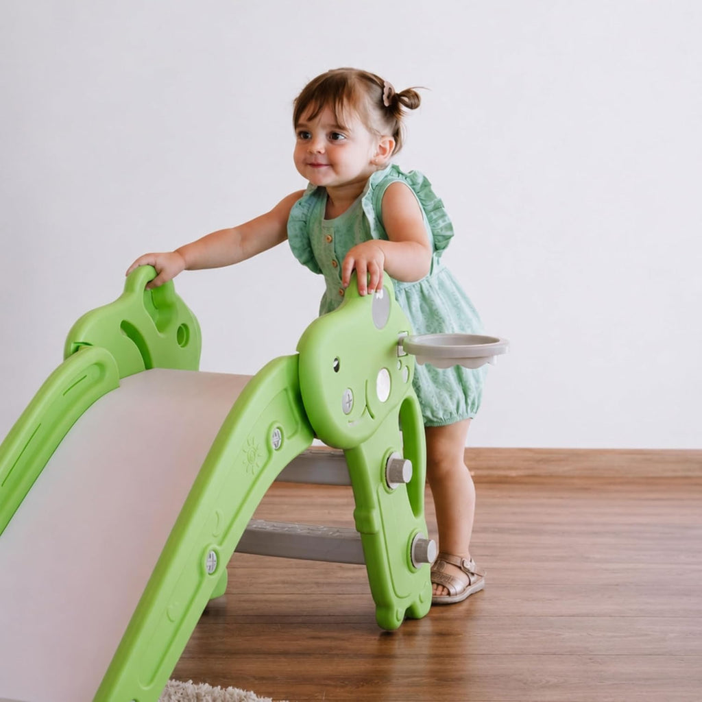 Escorregador Infantil Dobrável Dino Freso com Escada Antiderrapante, 2 Degraus, Cesta de Basquete e Bola, Brinquedo Seguro, Compacto e Resistente, Fácil de Montar, Para Crianças de 2 a 4 Anos (Verde)